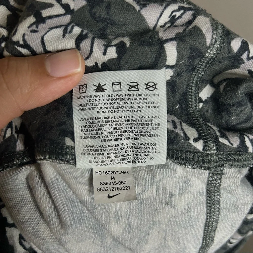 Nike Dri Fit leggings - Picture 6 of 6